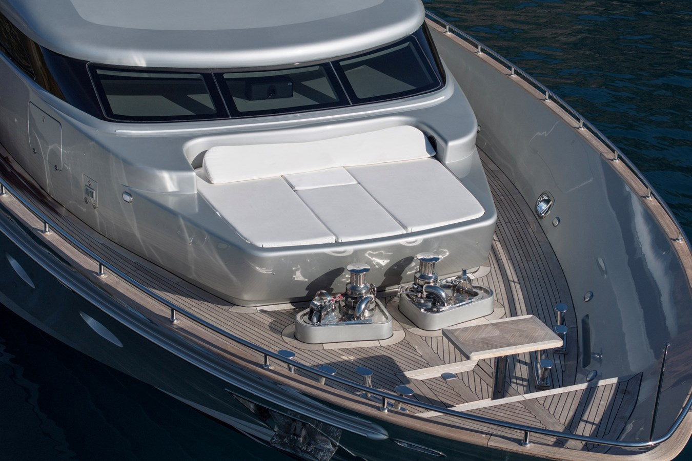 https://arconyachts.ams3.digitaloceanspaces.com/68326/conversions/large_4799622-optimize.jpg