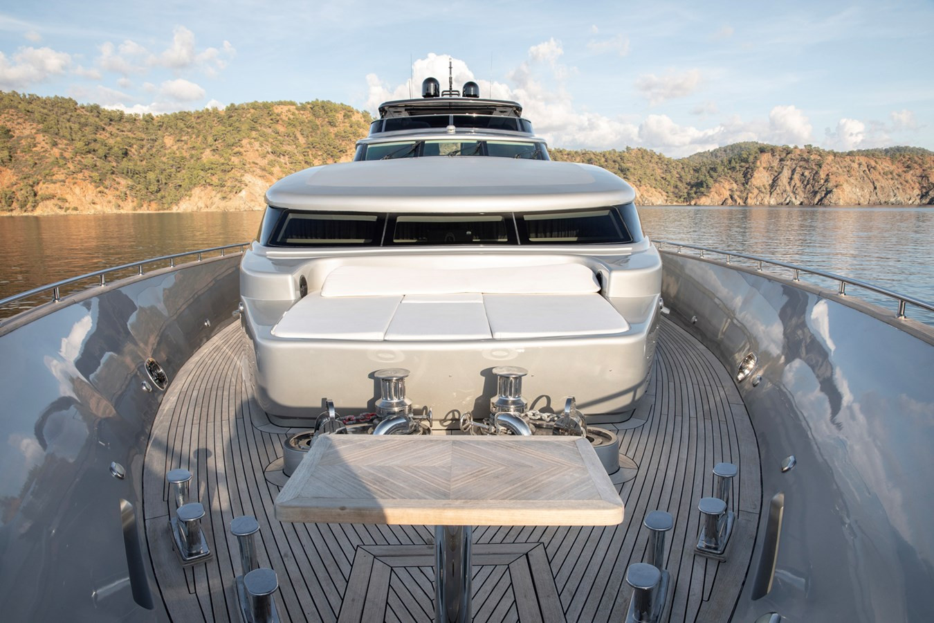 https://arconyachts.ams3.digitaloceanspaces.com/68378/conversions/large_4799641-optimize.jpg