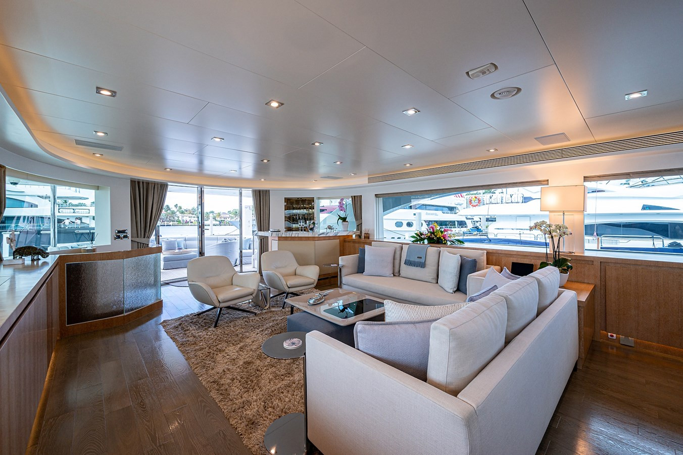 https://arconyachts.ams3.digitaloceanspaces.com/68462/conversions/large_4542181-optimize.jpg