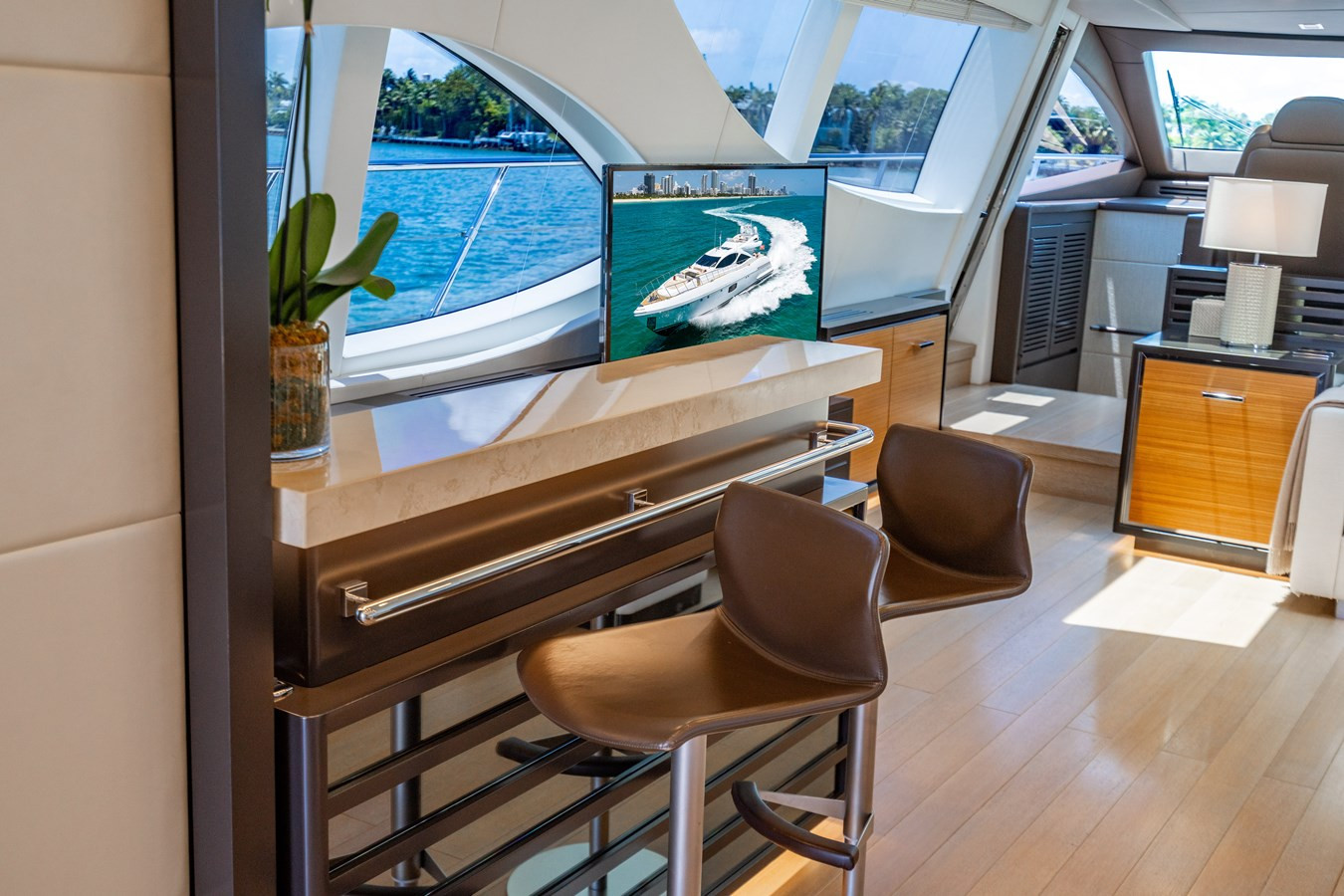 https://arconyachts.ams3.digitaloceanspaces.com/68505/conversions/large_4666045-optimize.jpg