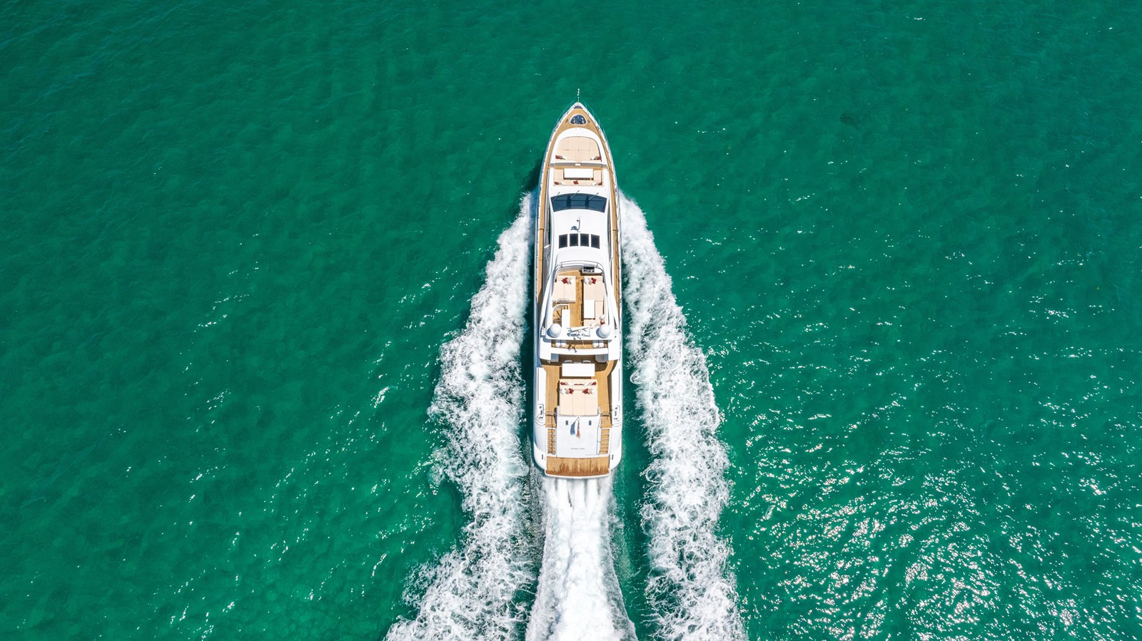 https://arconyachts.ams3.digitaloceanspaces.com/68616/conversions/large_4666086-optimize.jpg