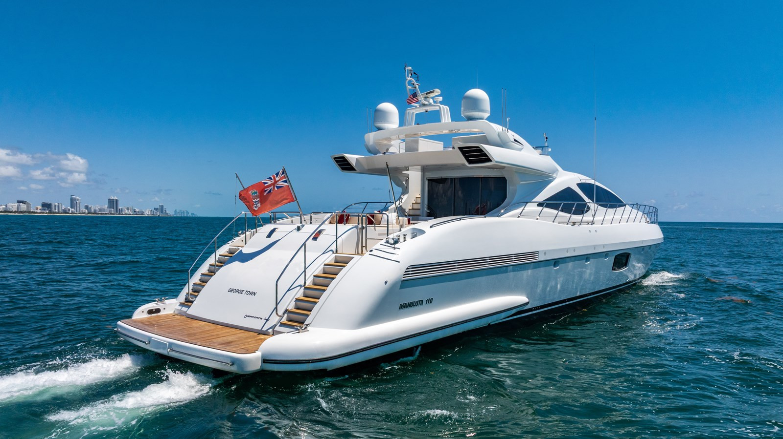 https://arconyachts.ams3.digitaloceanspaces.com/68639/conversions/large_4666094-optimize.jpg