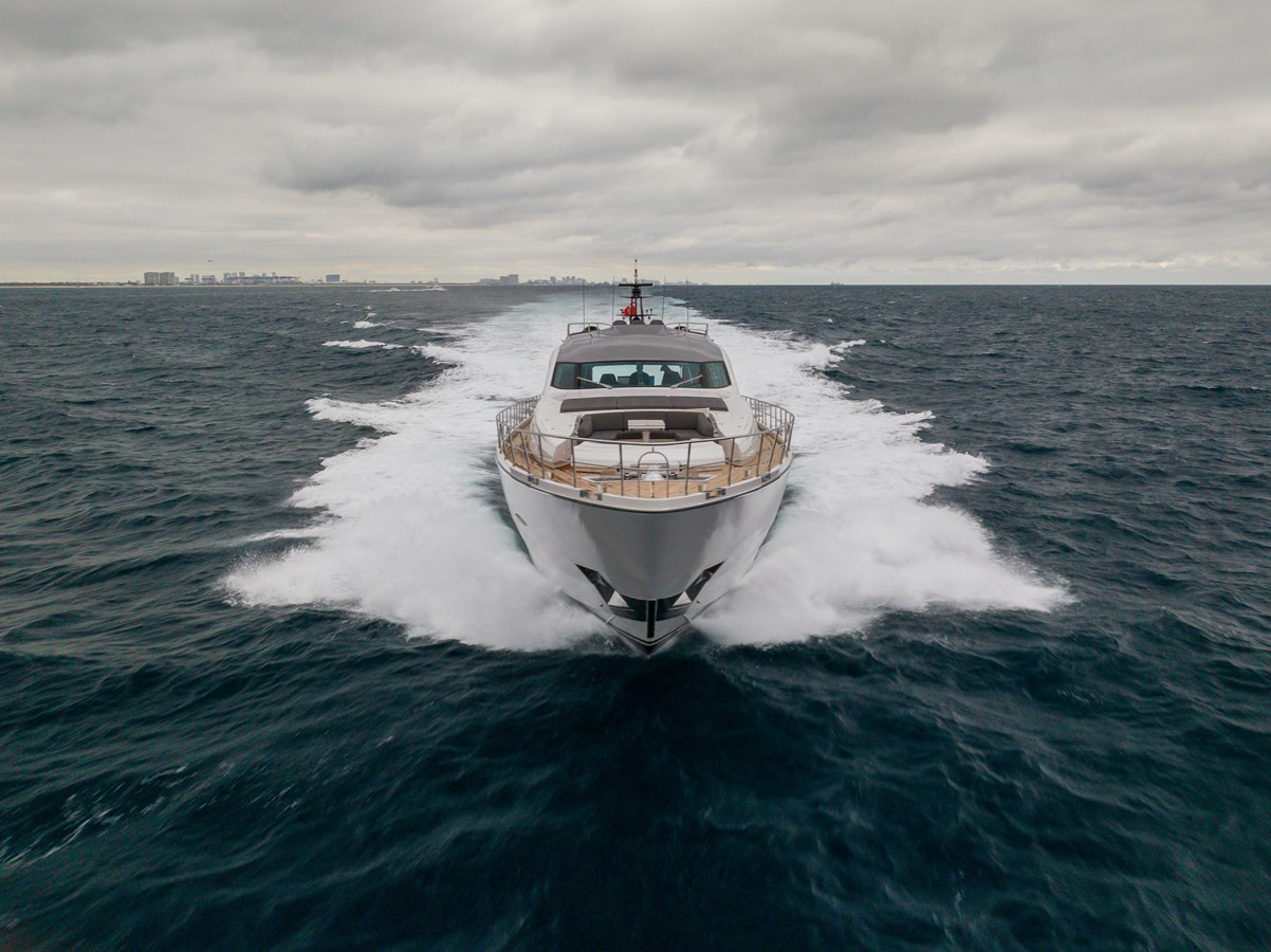 https://arconyachts.ams3.digitaloceanspaces.com/68701/conversions/large_4557271-optimize.jpg