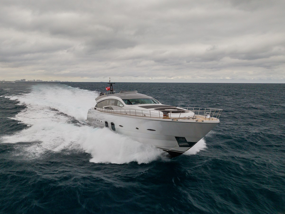 https://arconyachts.ams3.digitaloceanspaces.com/68704/conversions/large_4557272-optimize.jpg