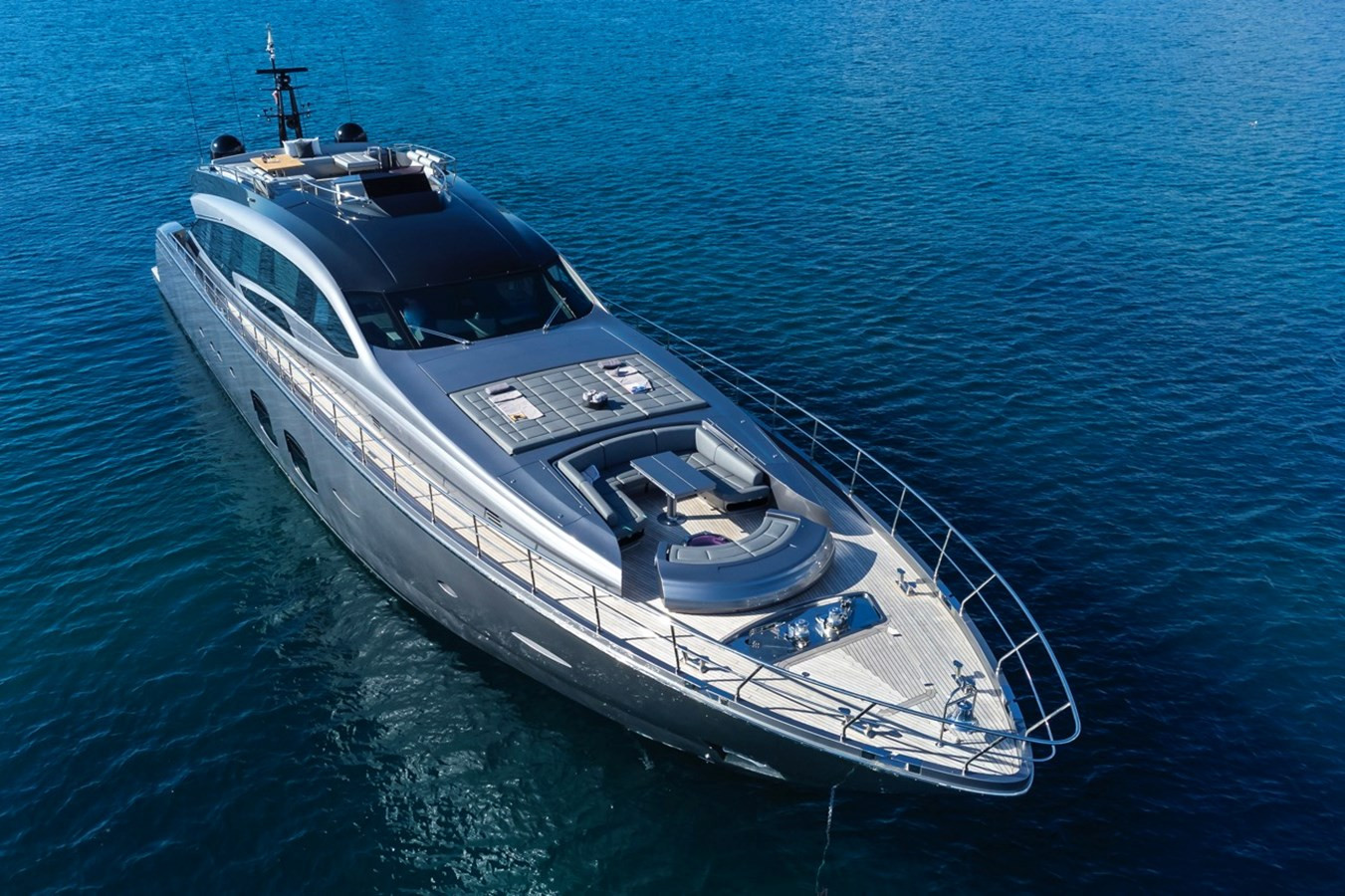 https://arconyachts.ams3.digitaloceanspaces.com/68766/conversions/large_4719719-optimize.jpg