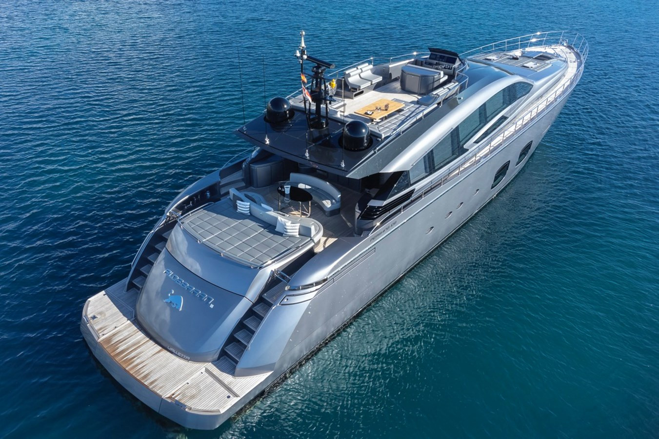 https://arconyachts.ams3.digitaloceanspaces.com/68776/conversions/large_4719723-optimize.jpg