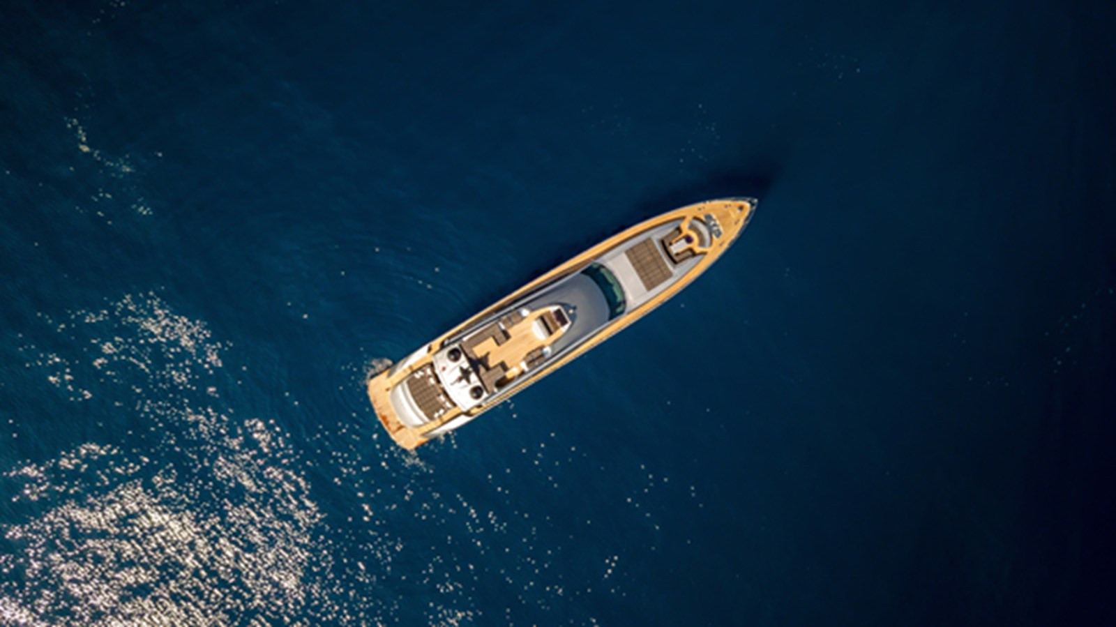 https://arconyachts.ams3.digitaloceanspaces.com/68871/conversions/large_3304631-optimize.jpg