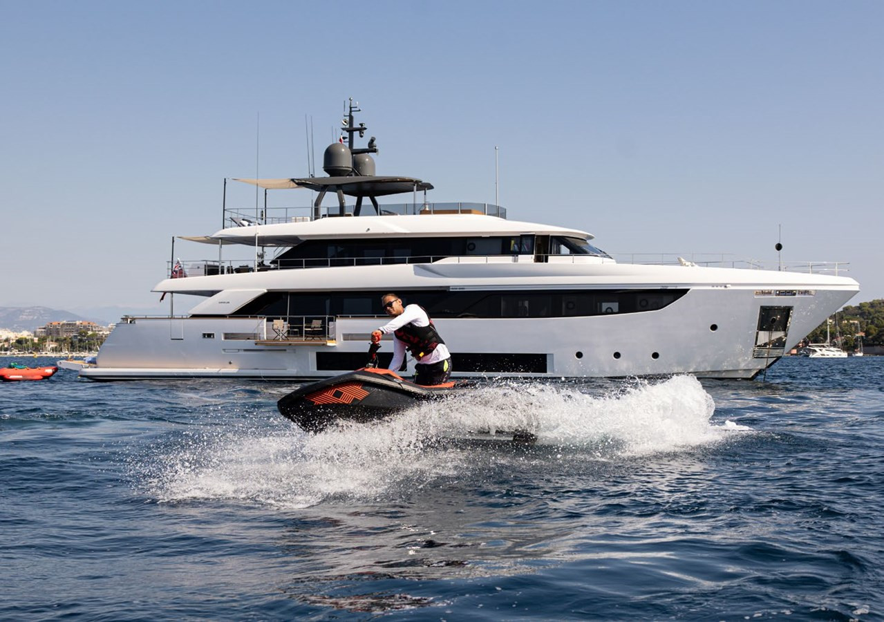 https://arconyachts.ams3.digitaloceanspaces.com/68945/conversions/large_4471168-optimize.jpg