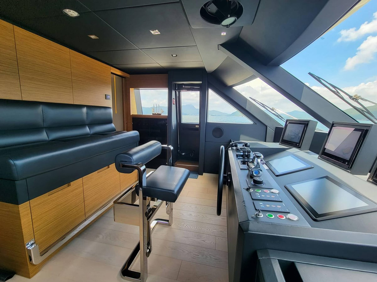 https://arconyachts.ams3.digitaloceanspaces.com/69259/conversions/large_4697029-optimize.jpg