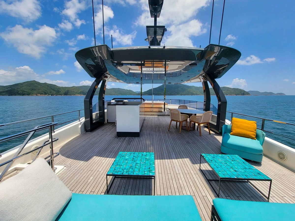 https://arconyachts.ams3.digitaloceanspaces.com/69270/conversions/large_4697033-optimize.jpg