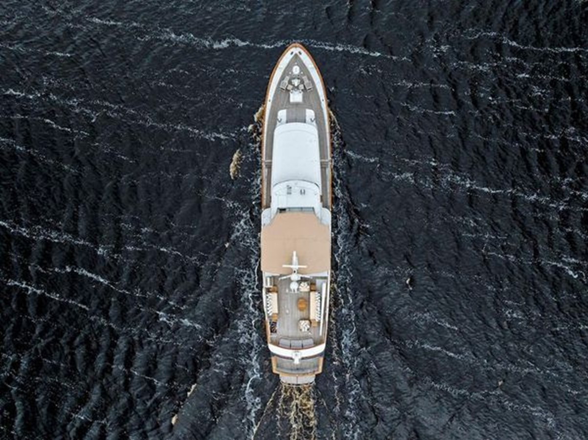 https://arconyachts.ams3.digitaloceanspaces.com/69337/conversions/large_4579638-optimize.jpg