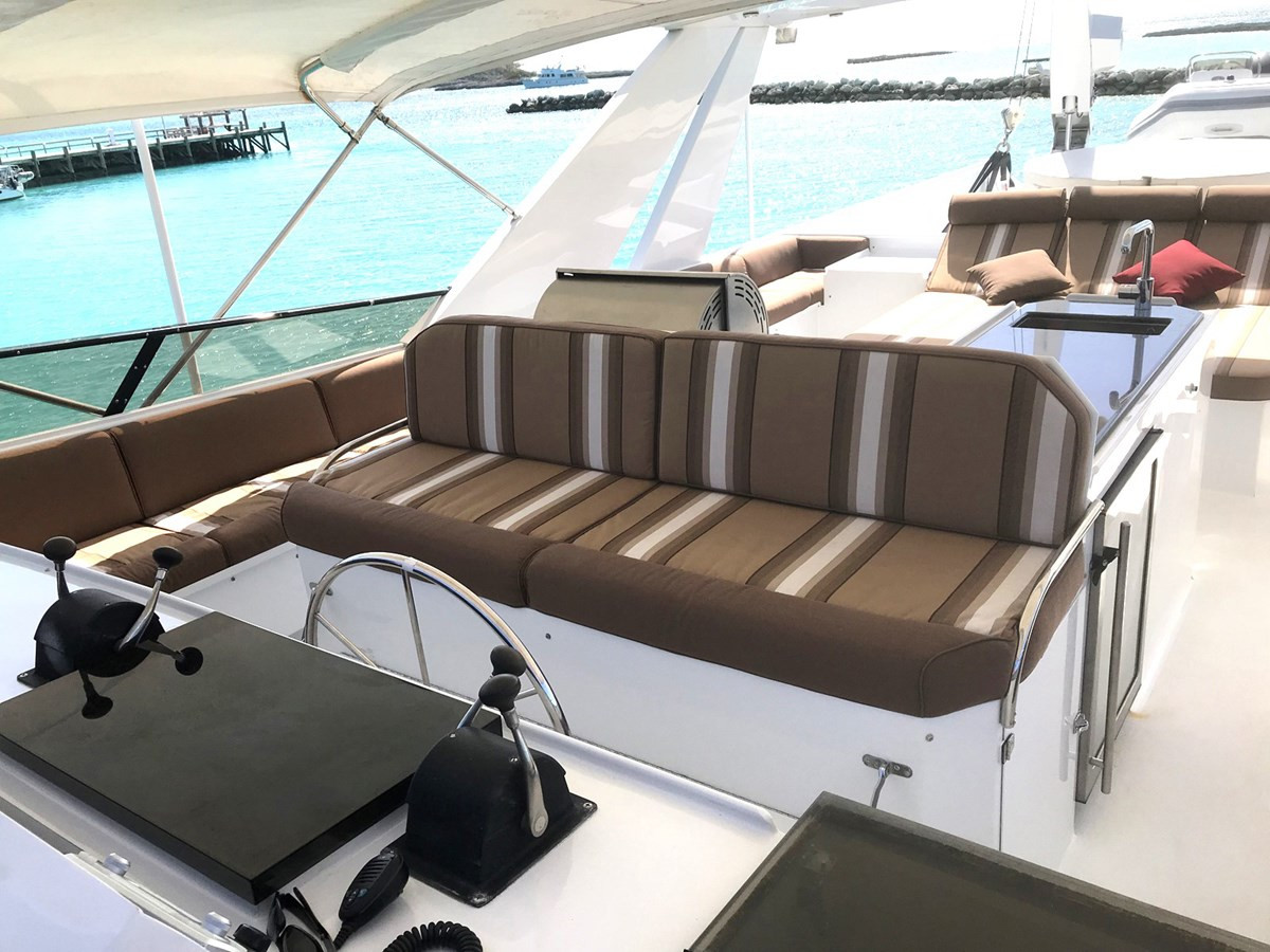 https://arconyachts.ams3.digitaloceanspaces.com/69491/conversions/large_4270103-optimize.jpg