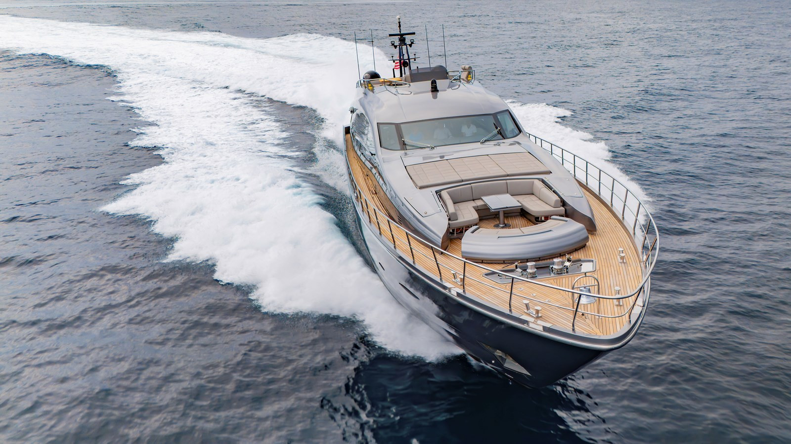 https://arconyachts.ams3.digitaloceanspaces.com/69553/conversions/large_4695745-optimize.jpg