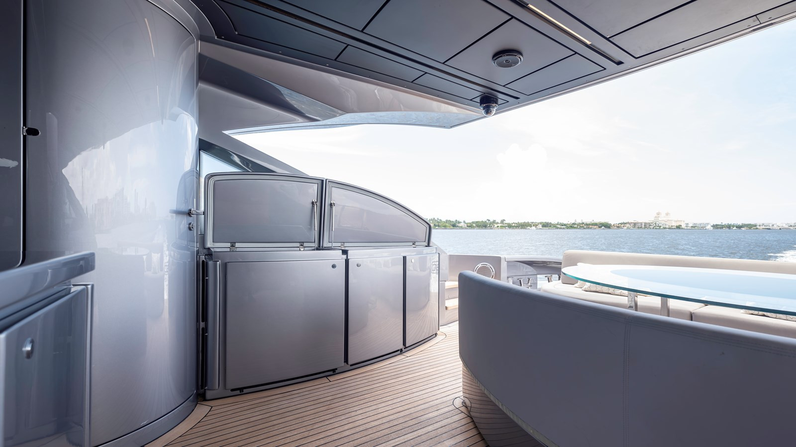 https://arconyachts.ams3.digitaloceanspaces.com/69576/conversions/large_4695755-optimize.jpg