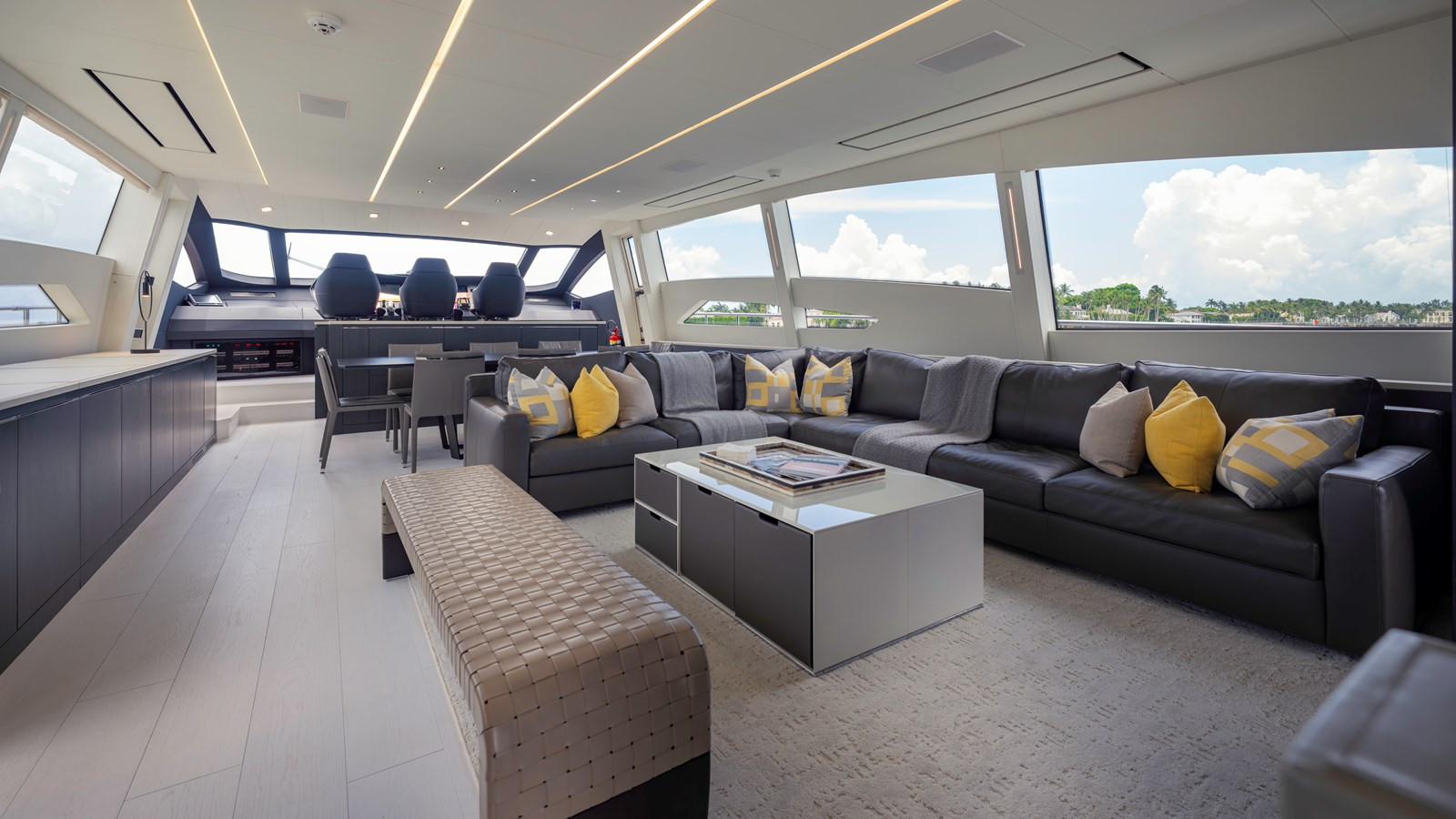 https://arconyachts.ams3.digitaloceanspaces.com/69634/conversions/large_4695772-optimize.jpg