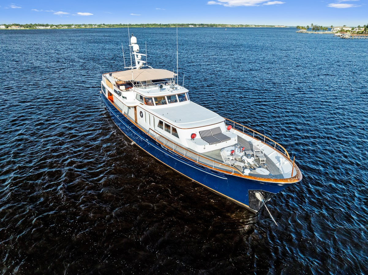 https://arconyachts.ams3.digitaloceanspaces.com/69682/conversions/large_4613939-optimize.jpg