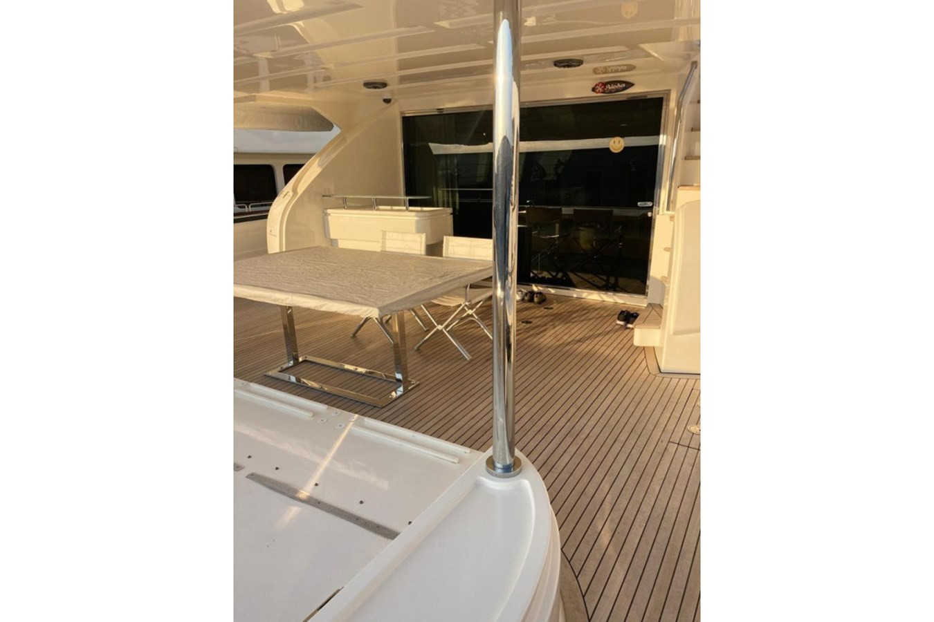 https://arconyachts.ams3.digitaloceanspaces.com/69725/conversions/large_4460934-optimize.jpg