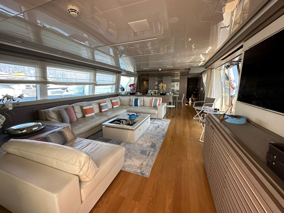 https://arconyachts.ams3.digitaloceanspaces.com/69731/conversions/large_4460952-optimize.jpg