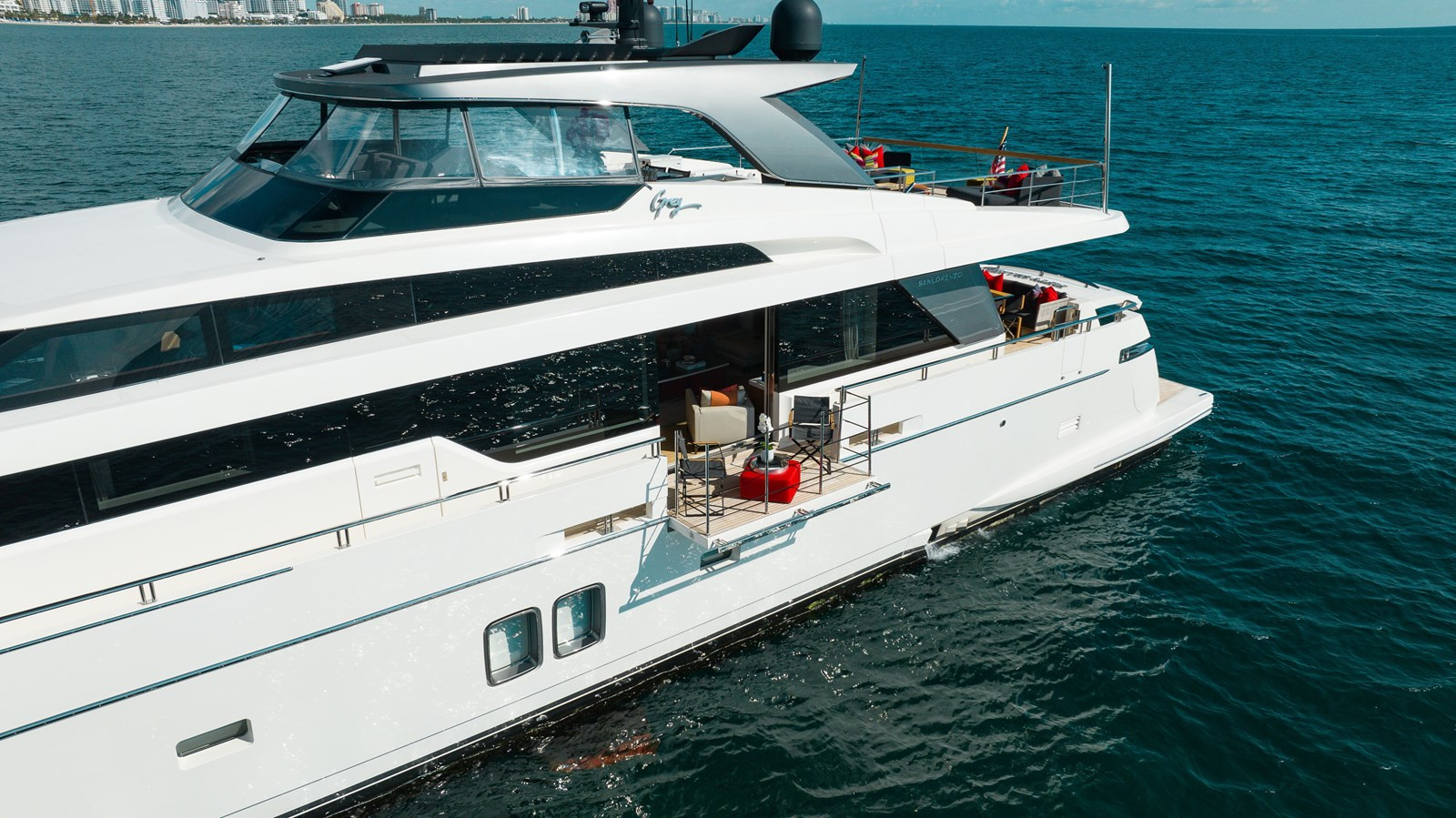 https://arconyachts.ams3.digitaloceanspaces.com/70029/conversions/large_3950040-optimize.jpg