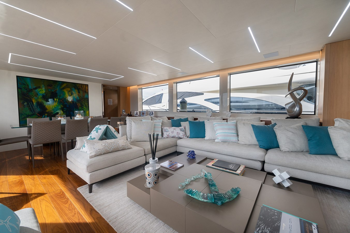 https://arconyachts.ams3.digitaloceanspaces.com/70091/conversions/large_4049789-optimize.jpg