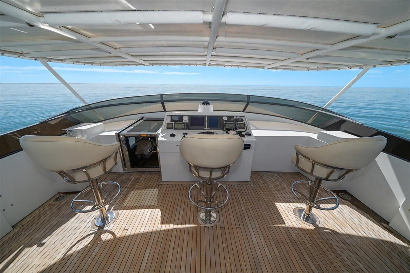https://arconyachts.ams3.digitaloceanspaces.com/70219/conversions/large_4574494-optimize.jpg