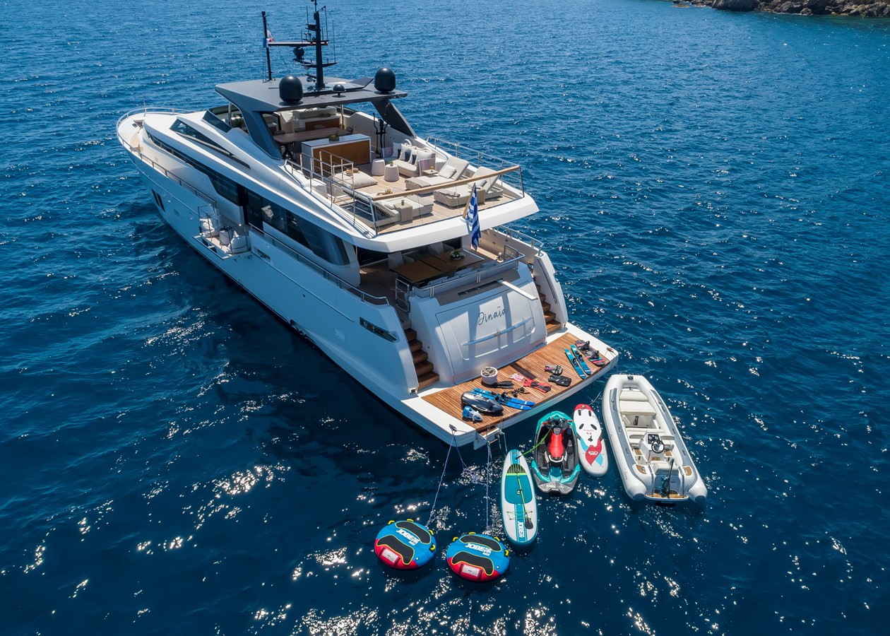https://arconyachts.ams3.digitaloceanspaces.com/70361/conversions/large_3704001-optimize.jpg