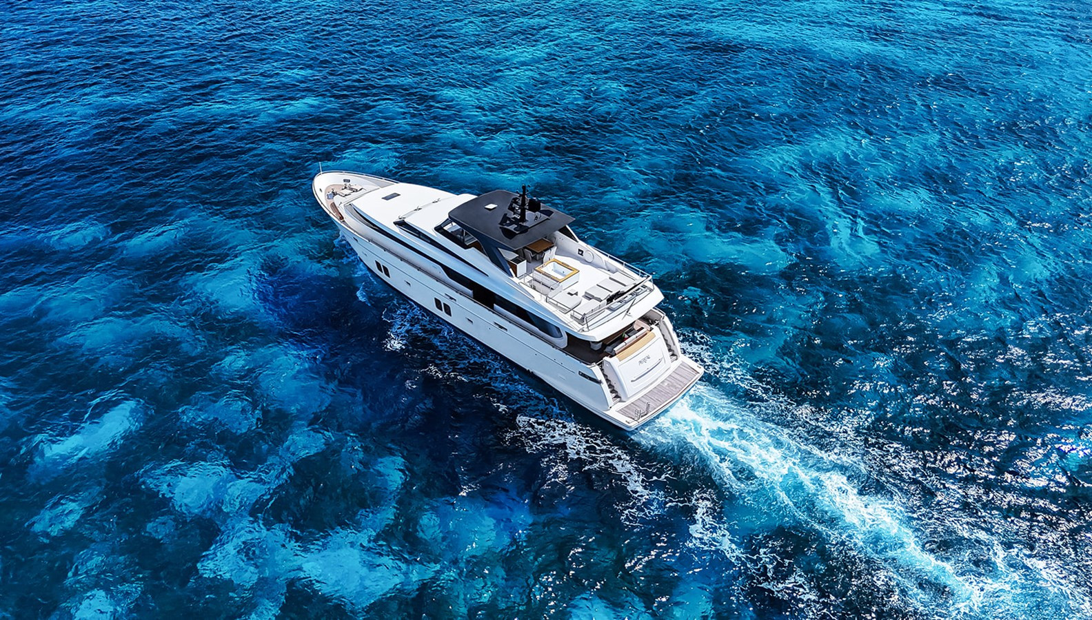 https://arconyachts.ams3.digitaloceanspaces.com/70379/conversions/large_4589854-optimize.jpg