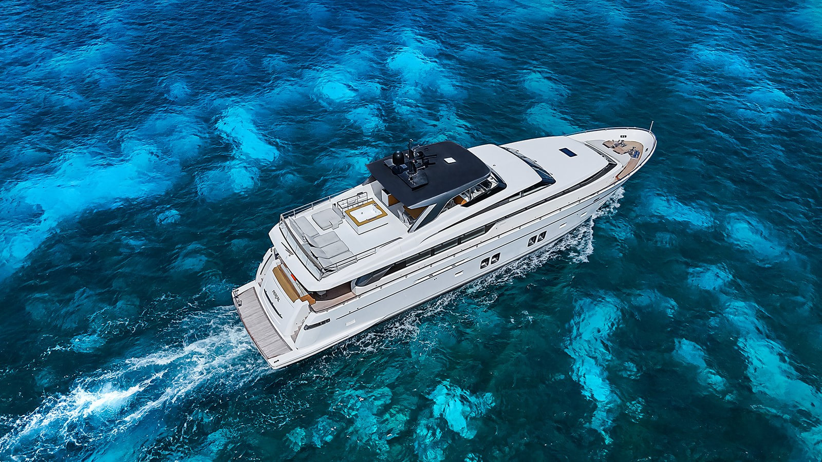 https://arconyachts.ams3.digitaloceanspaces.com/70385/conversions/large_4589858-optimize.jpg