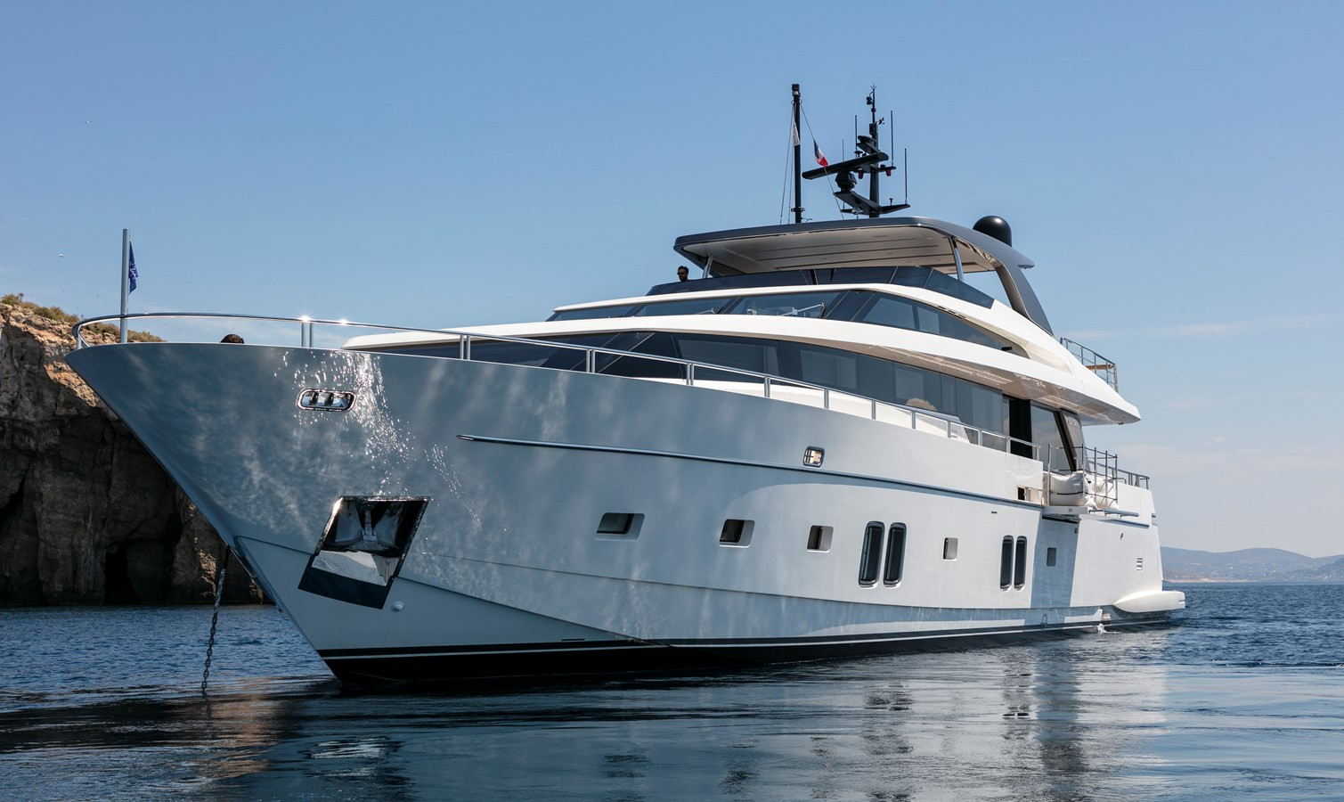 https://arconyachts.ams3.digitaloceanspaces.com/70441/conversions/large_3704010-optimize.jpg