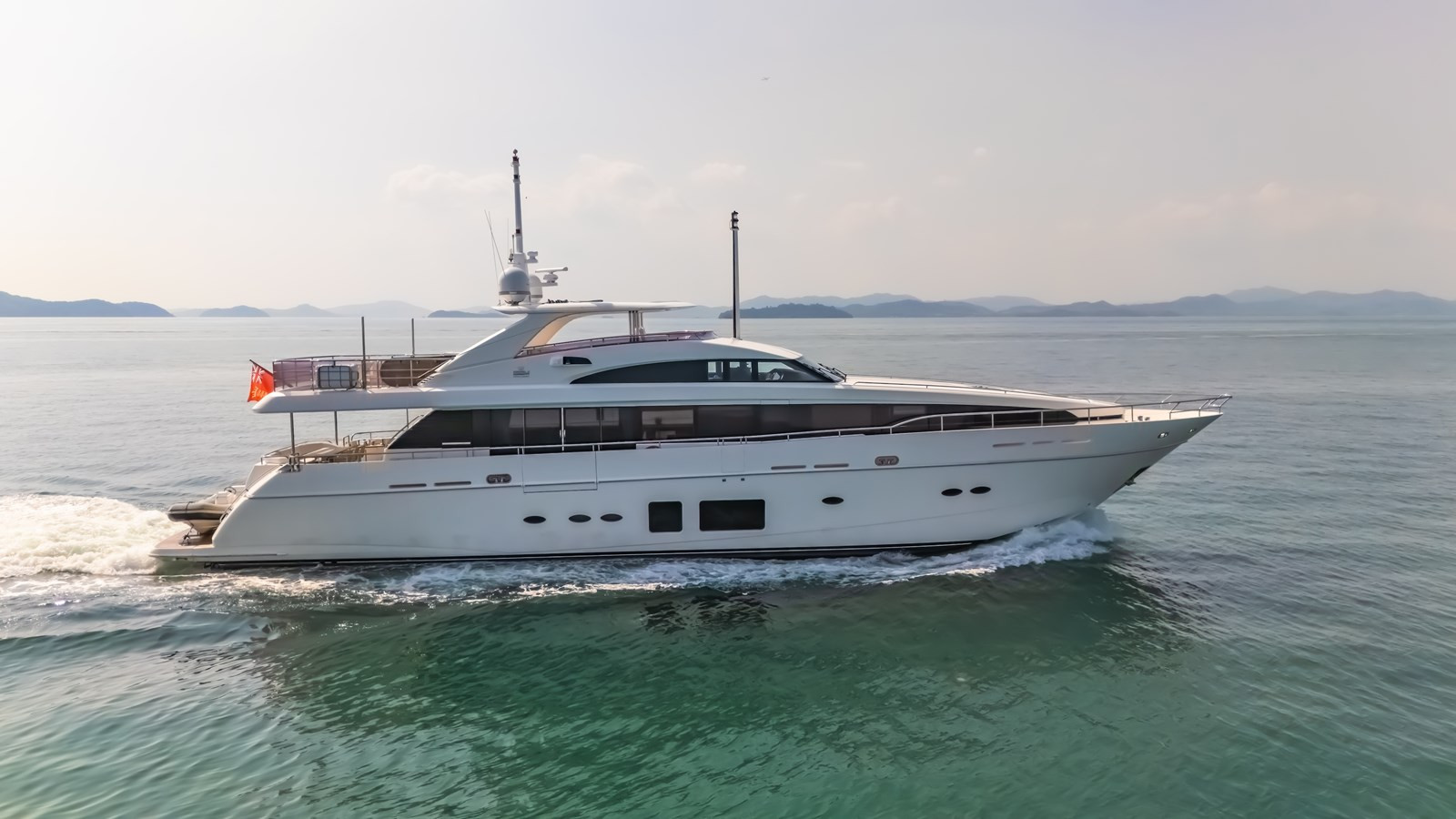 https://arconyachts.ams3.digitaloceanspaces.com/70488/conversions/large_4671521-optimize.jpg