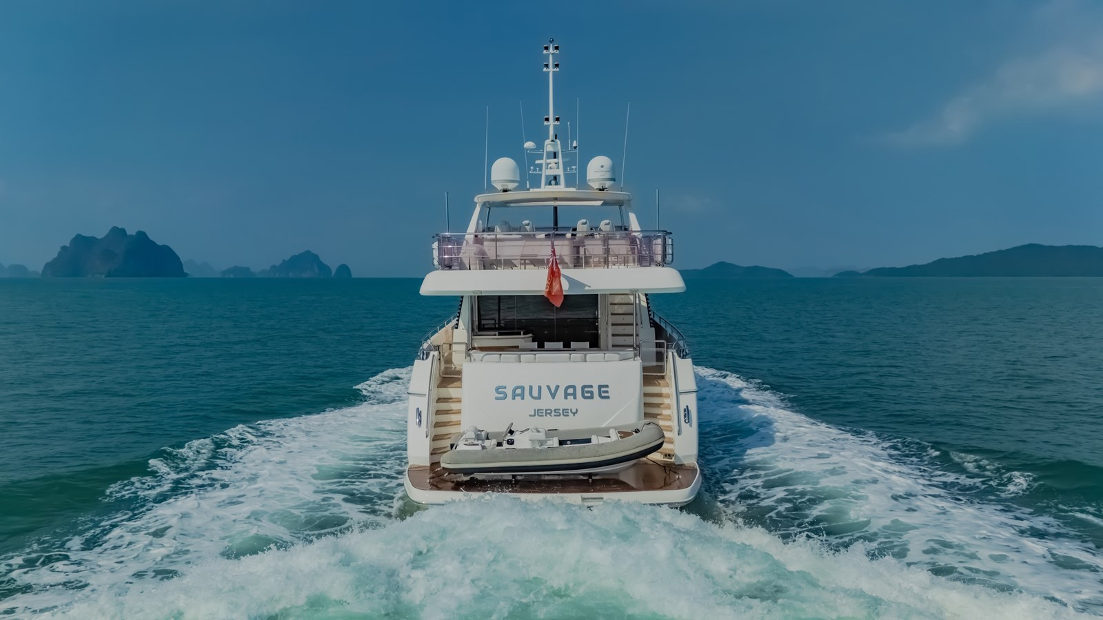 https://arconyachts.ams3.digitaloceanspaces.com/70494/conversions/large_4671523-optimize.jpg