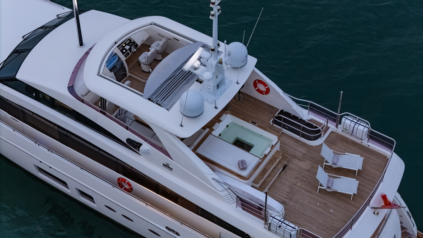 https://arconyachts.ams3.digitaloceanspaces.com/70509/conversions/large_4671528-optimize.jpg