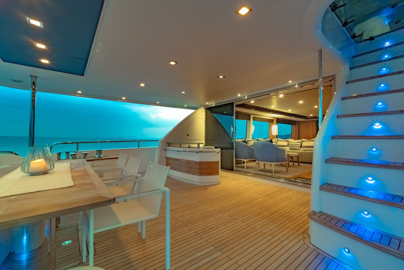 https://arconyachts.ams3.digitaloceanspaces.com/70522/conversions/large_4671534-optimize.jpg