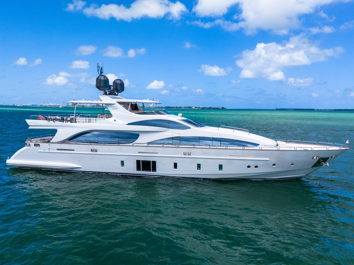 https://arconyachts.ams3.digitaloceanspaces.com/70527/conversions/large_4655769-optimize.jpg