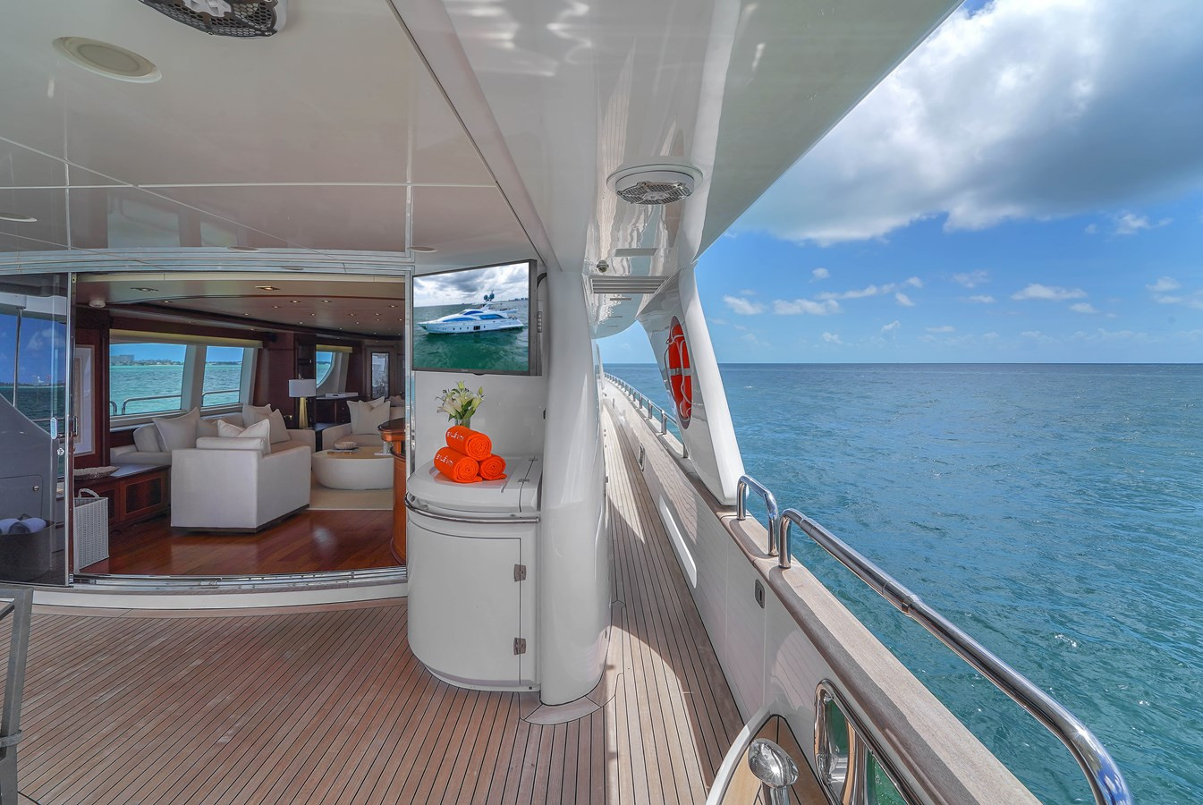 https://arconyachts.ams3.digitaloceanspaces.com/70587/conversions/large_4655791-optimize.jpg