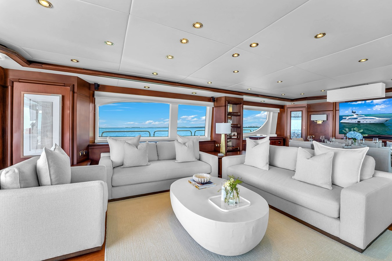 https://arconyachts.ams3.digitaloceanspaces.com/70604/conversions/large_4655797-optimize.jpg