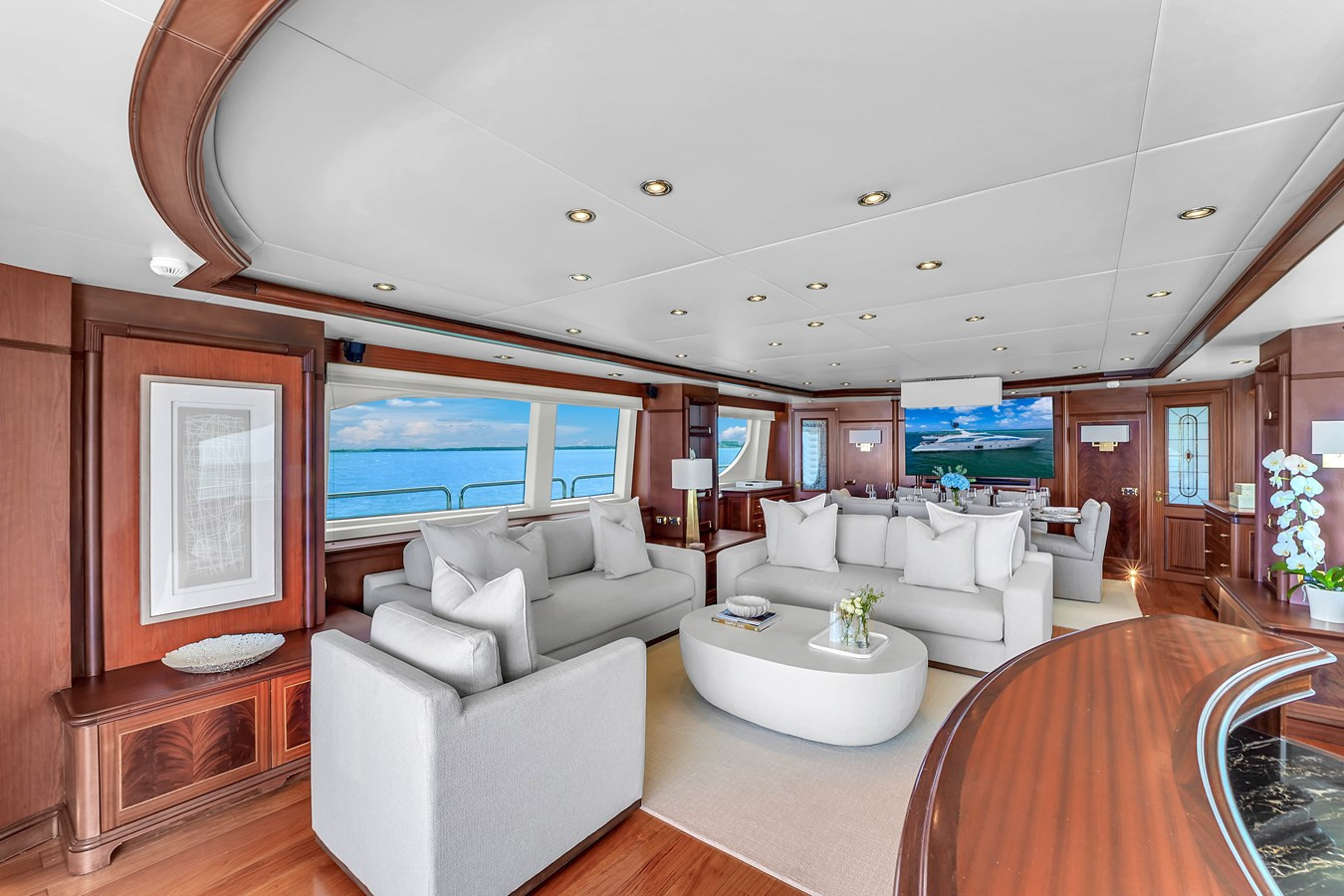 https://arconyachts.ams3.digitaloceanspaces.com/70615/conversions/large_4655801-optimize.jpg
