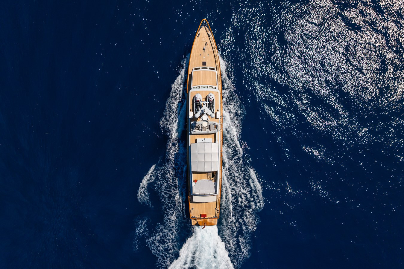 https://arconyachts.ams3.digitaloceanspaces.com/70632/conversions/large_4720721-optimize.jpg