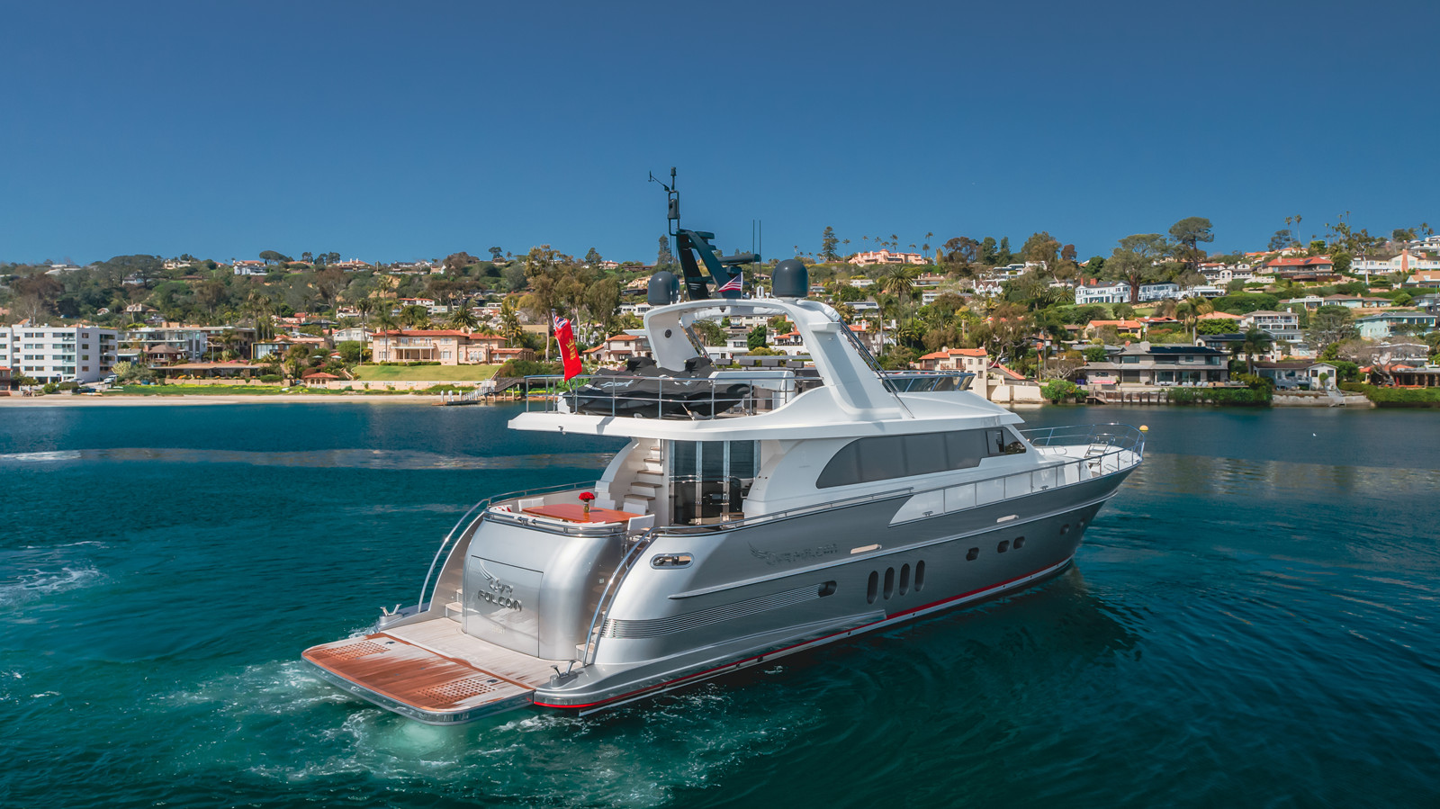 https://arconyachts.ams3.digitaloceanspaces.com/70674/conversions/large_4809314-optimize.jpg