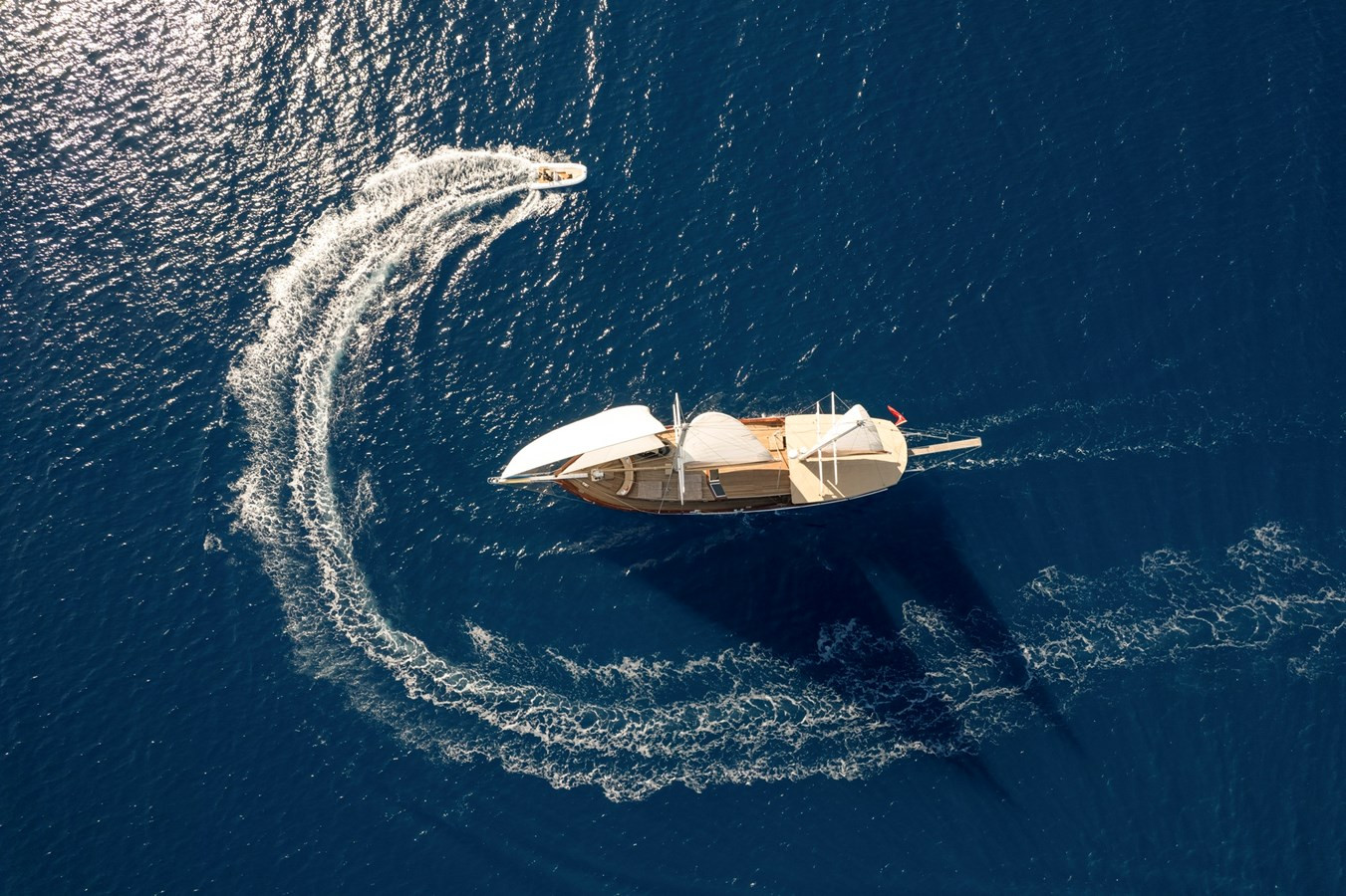 https://arconyachts.ams3.digitaloceanspaces.com/70721/conversions/large_3995463-optimize.jpg