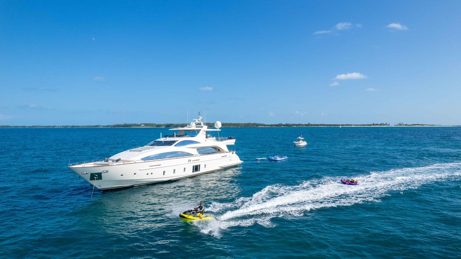 https://arconyachts.ams3.digitaloceanspaces.com/70740/conversions/large_4735535-optimize.jpg