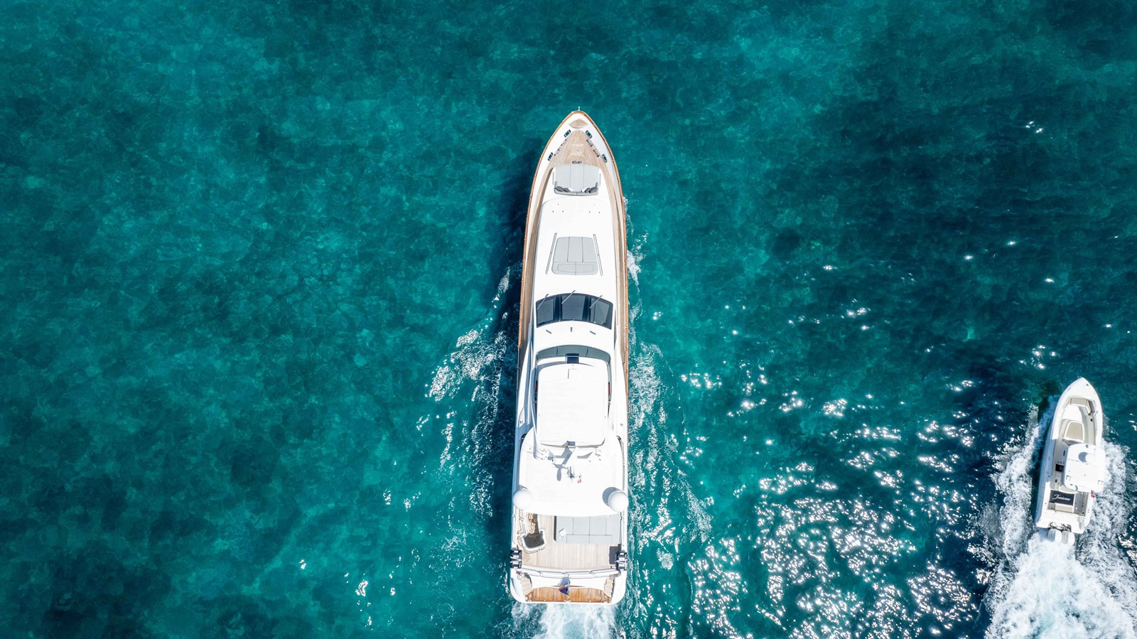 https://arconyachts.ams3.digitaloceanspaces.com/70743/conversions/large_4735564-optimize.jpg