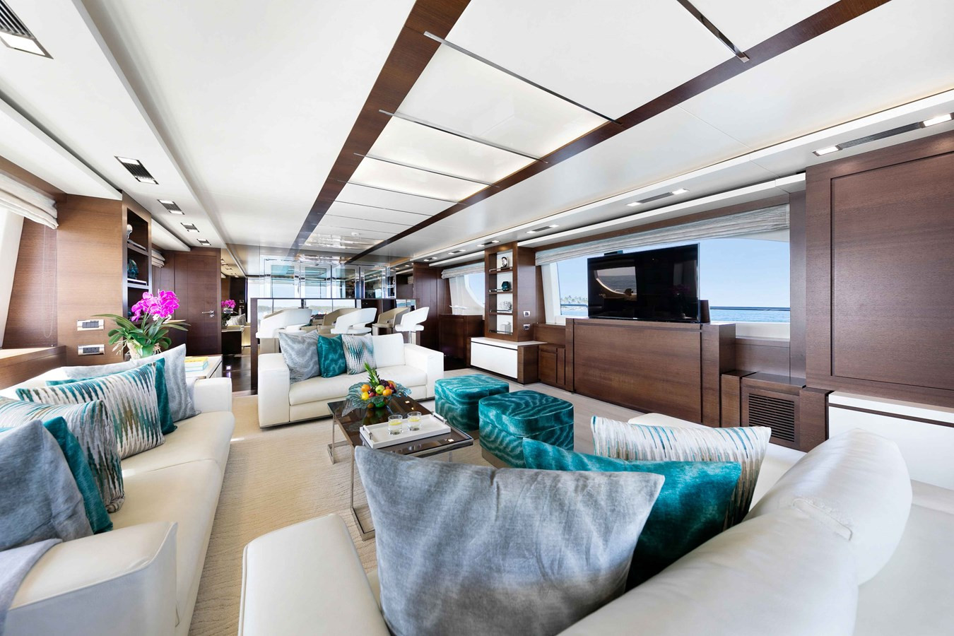 https://arconyachts.ams3.digitaloceanspaces.com/70854/conversions/large_4735570-optimize.jpg
