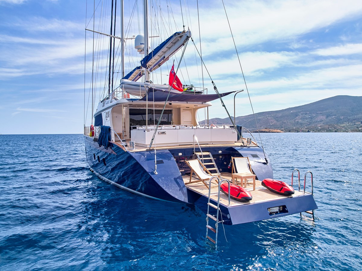 https://arconyachts.ams3.digitaloceanspaces.com/71023/conversions/large_4347025-optimize.jpg