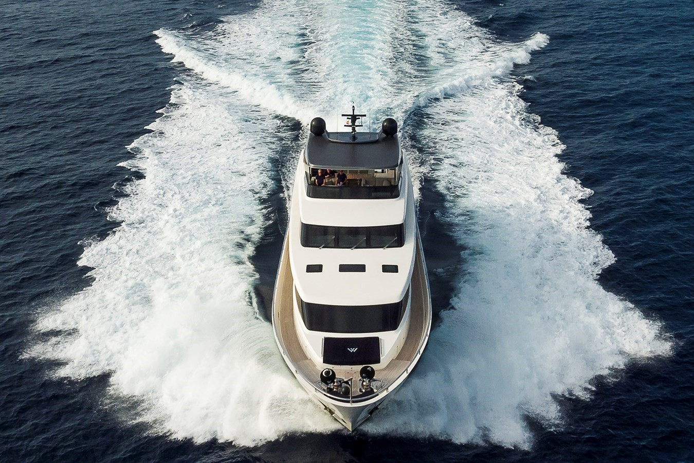 https://arconyachts.ams3.digitaloceanspaces.com/71037/conversions/large_4156666-optimize.jpg