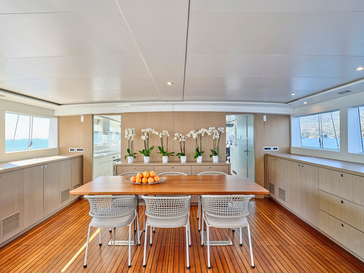 https://arconyachts.ams3.digitaloceanspaces.com/71048/conversions/large_4347004-optimize.jpg