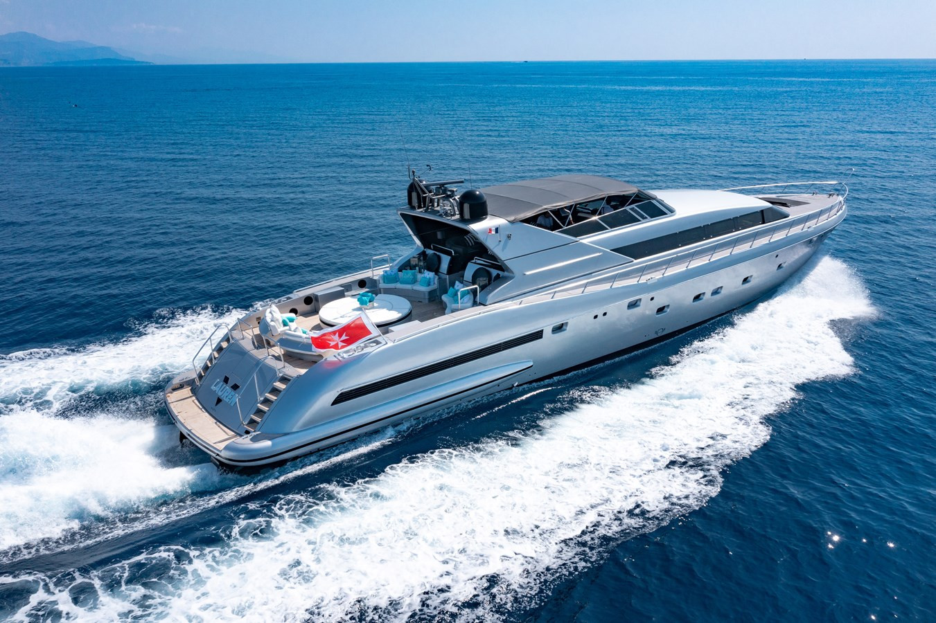 https://arconyachts.ams3.digitaloceanspaces.com/71066/conversions/large_4649047-optimize.jpg