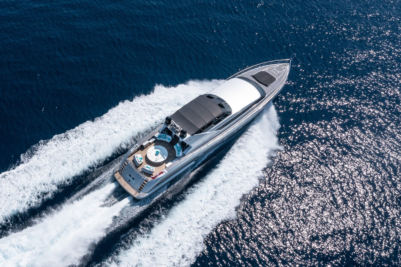 https://arconyachts.ams3.digitaloceanspaces.com/71075/conversions/large_4649046-optimize.jpg