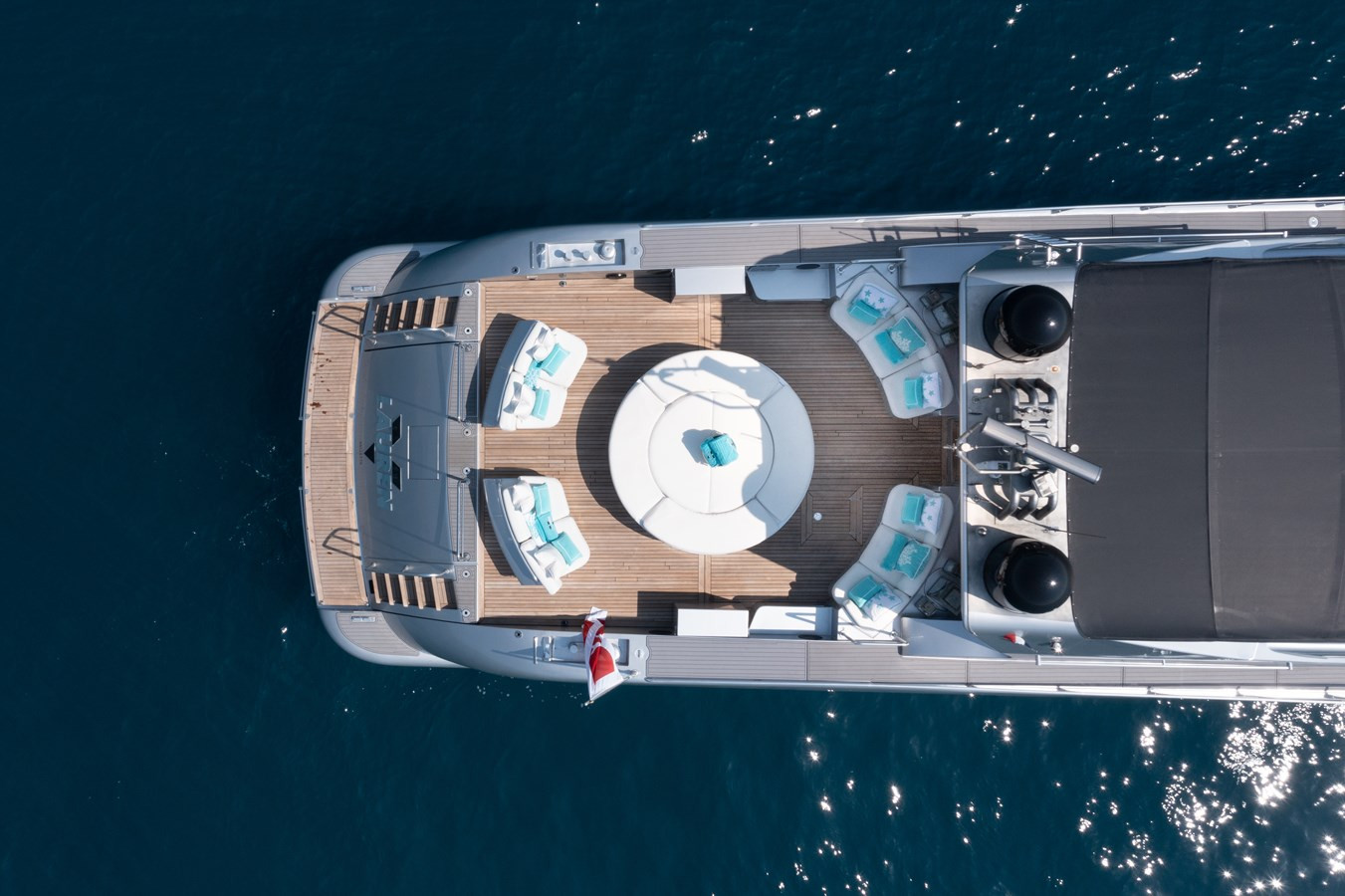 https://arconyachts.ams3.digitaloceanspaces.com/71085/conversions/large_4649050-optimize.jpg