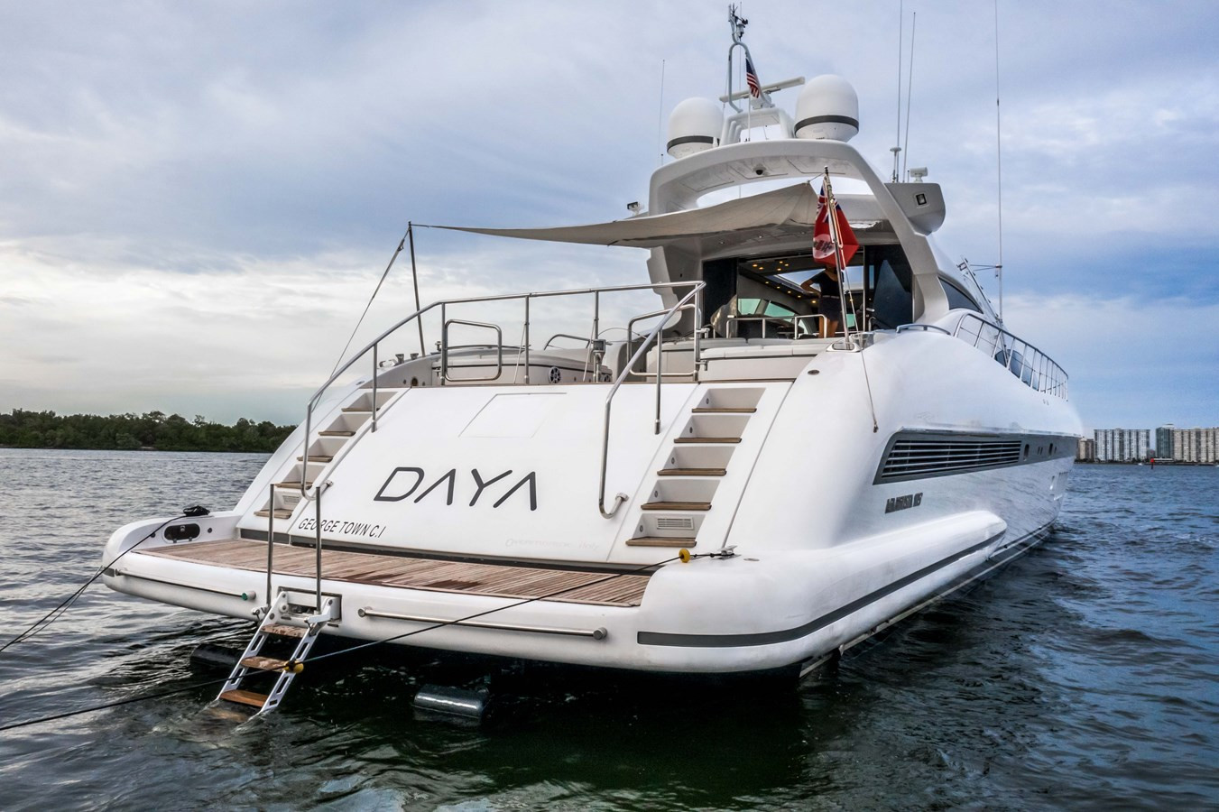 https://arconyachts.ams3.digitaloceanspaces.com/71309/conversions/large_4751013-optimize.jpg